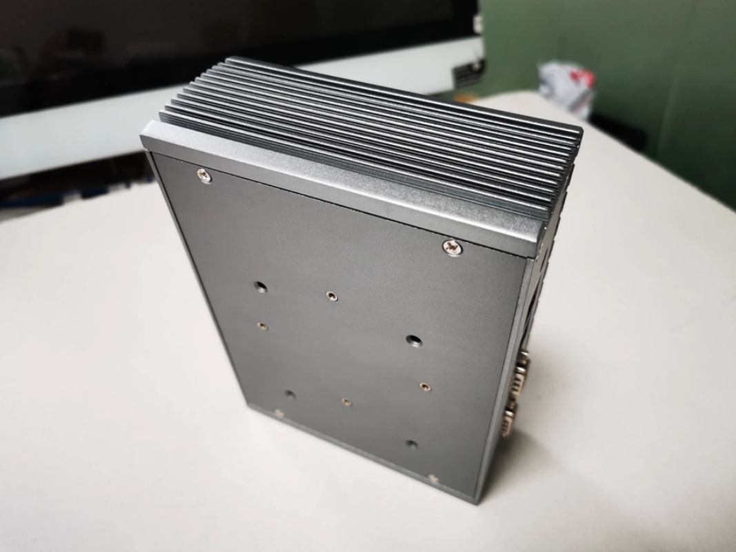 For Mini Industrial PC, Quad-C - Fanless Industrial Pc Rs485 Core I7 recension och pris